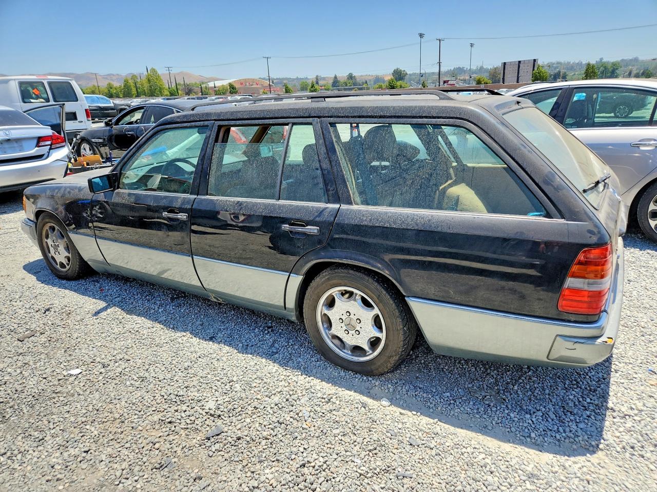 1995 Mercedes-benz E 320 Черный vin: WDBEA92E5SF336113