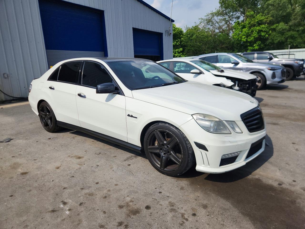 2010 Mercedes-benz E 63 Amg Белый vin: WDDHF7HBXAA117067