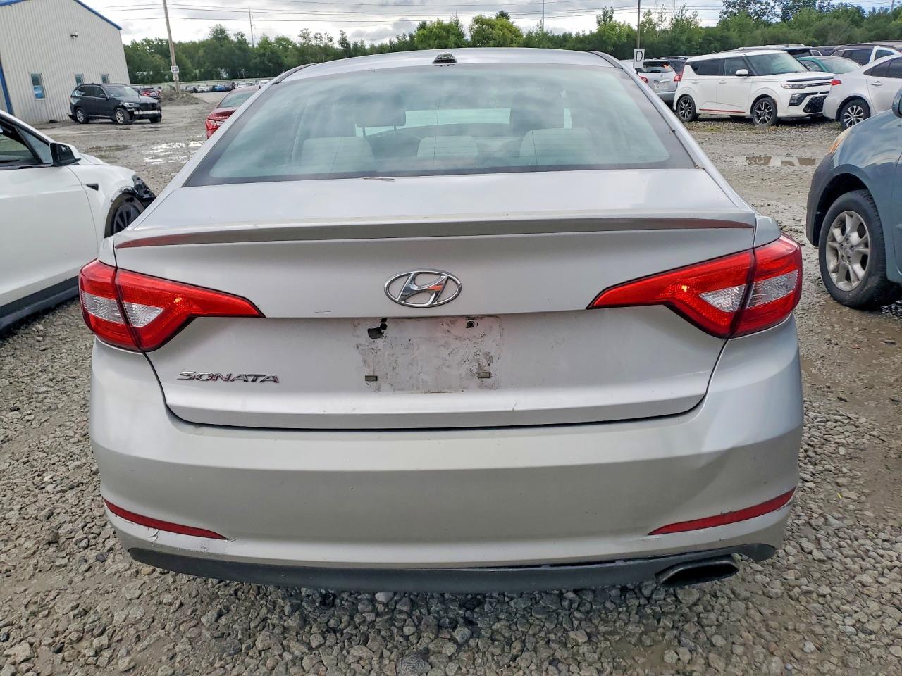 2015 Hyundai Sonata Se Серебряный vin: 5NPE24AF1FH074727
