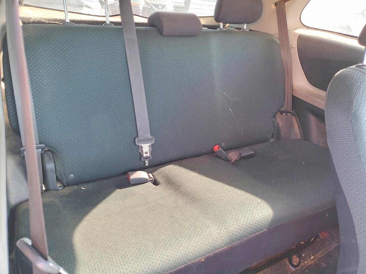 2008 Toyota Yaris Base Серый vin: JTDJT923185209835