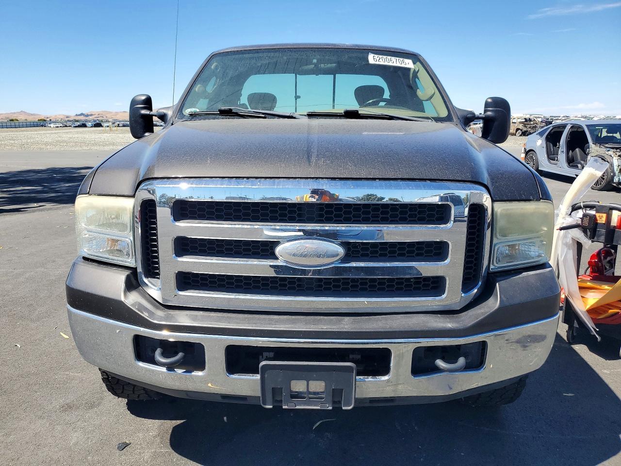 2005 Ford F250 Super Duty Gray vin: 1FTSX21P05EB21584