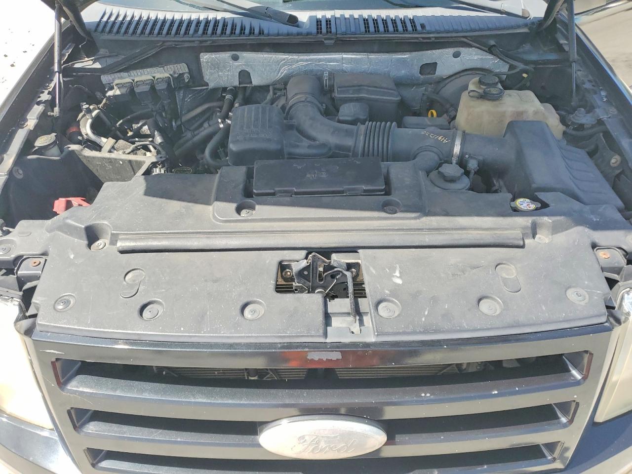 2014 Ford Expedition Xlt Черный vin: 1FMJU1H57EEF21558