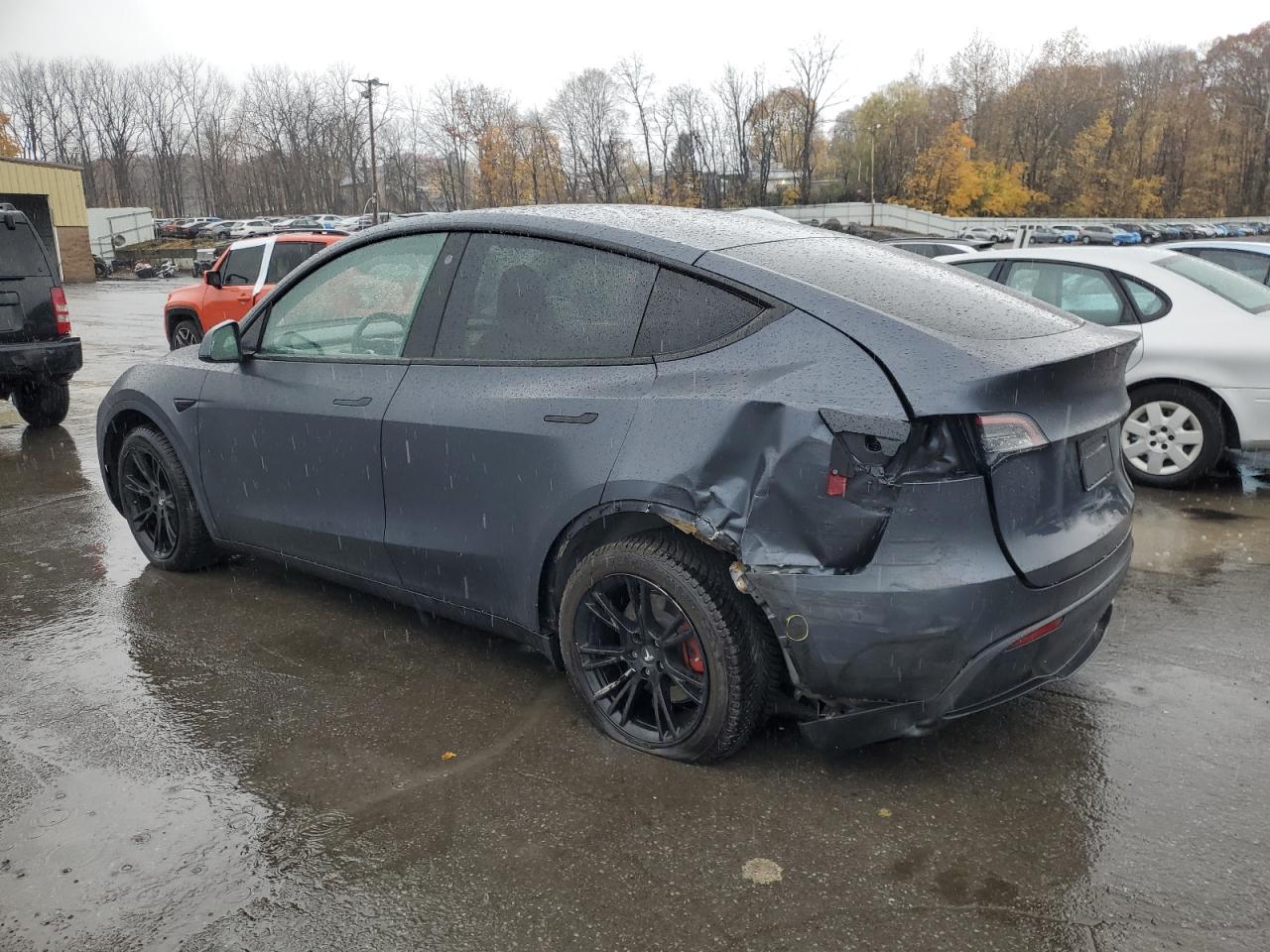 2022 Tesla Model Y Серый vin: 7SAYGDEE8NF308605
