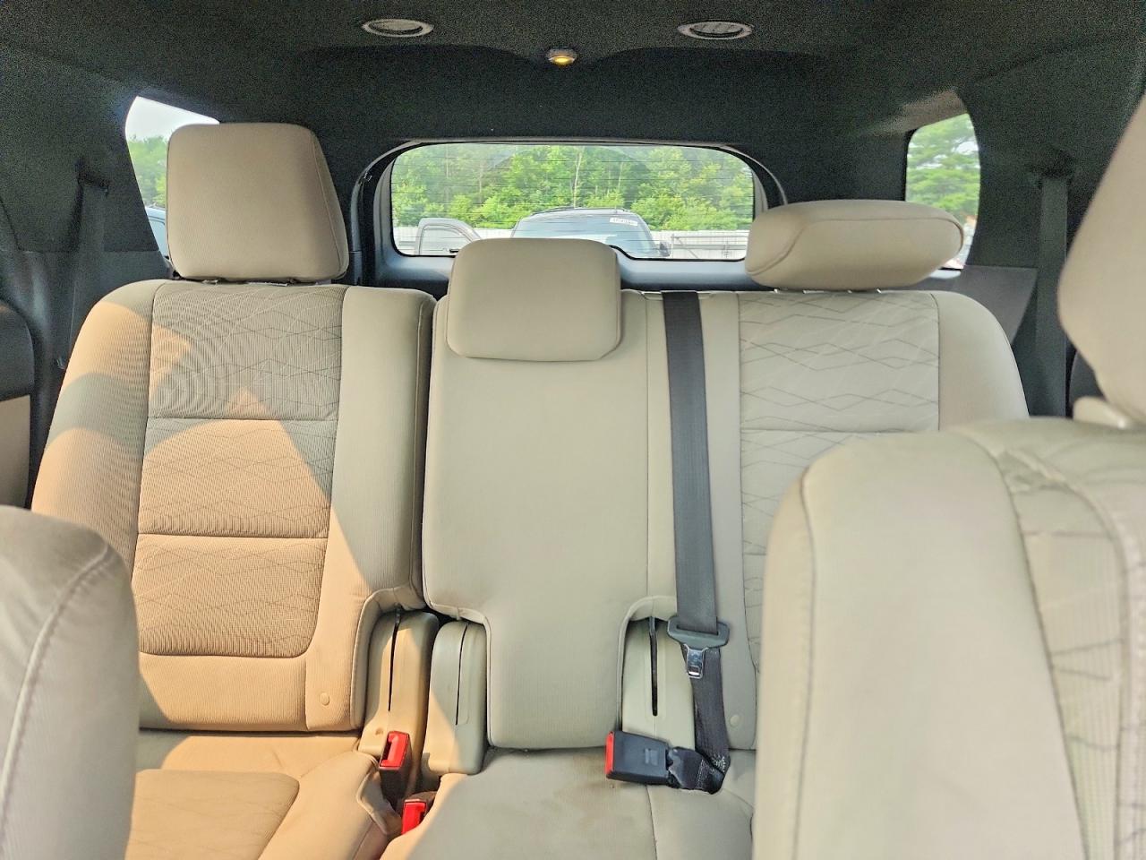 2014 Ford Explorer Silver vin: 1FM5K7B81EGC53608