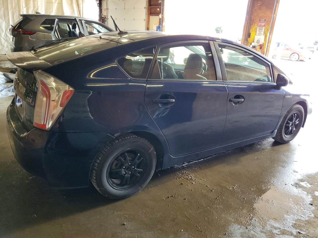 2012 Toyota Prius Three Blue vin: JTDKN3DU5C1481502