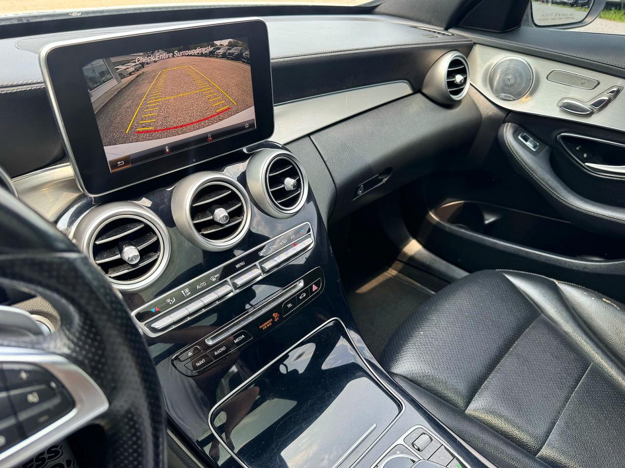 2015 Mercedes-benz C 300 4matic White vin: 55SWF4KB9FU000313