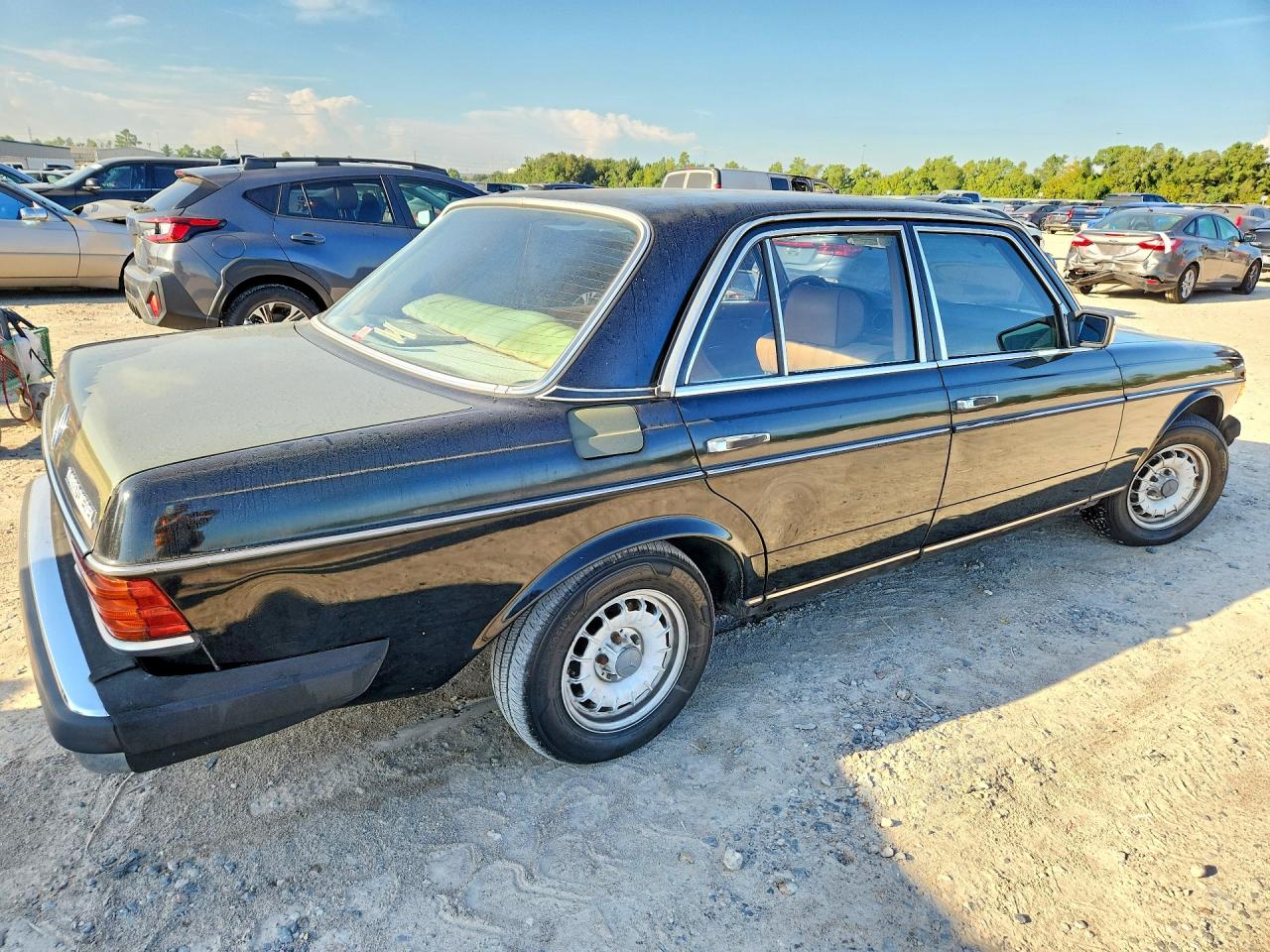 1981 Mercedes-benz 300 D Black vin: WDBAB30A1BB240835