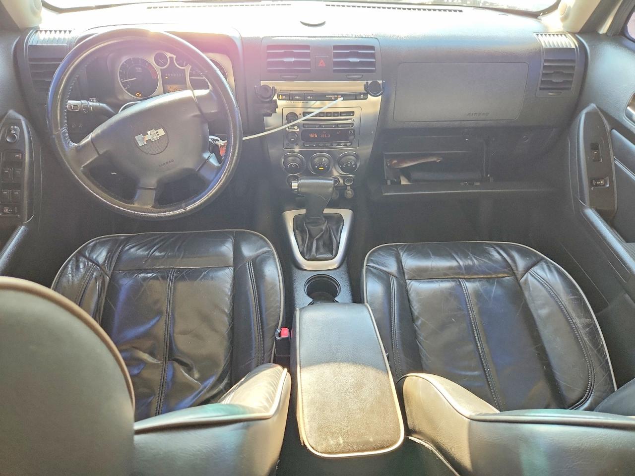 2008 Hummer H3 Silver vin: 5GTEN13E388132910