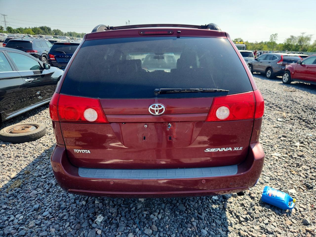 2008 Toyota Sienna Xle Темно-бордовый vin: 5TDZK22C48S169273