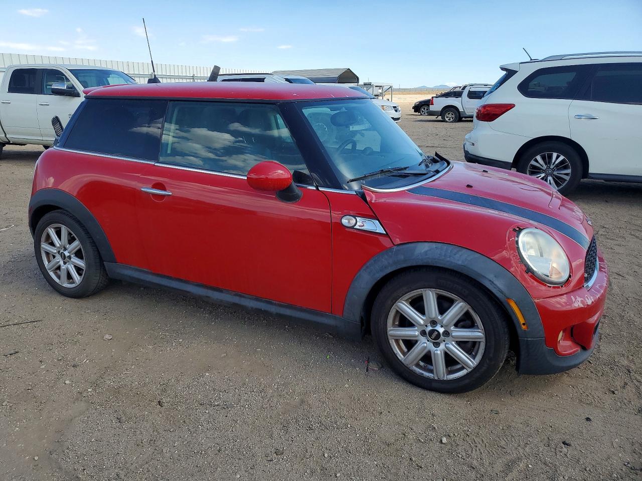 2012 Mini Cooper S Red vin: WMWSV3C57CT385513