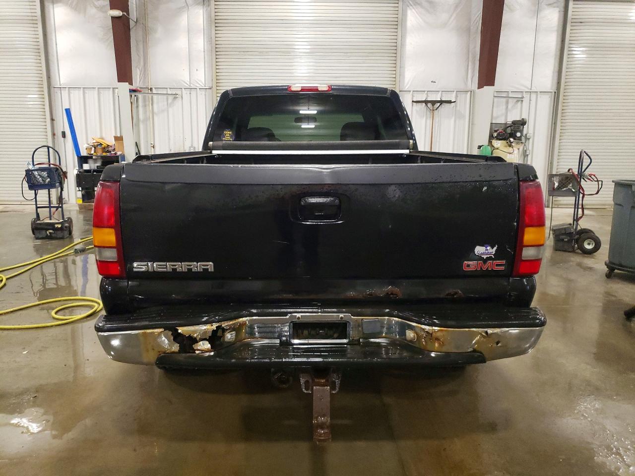 2002 Gmc New Sierra K1500 Black vin: 2GTEK19VX21130850