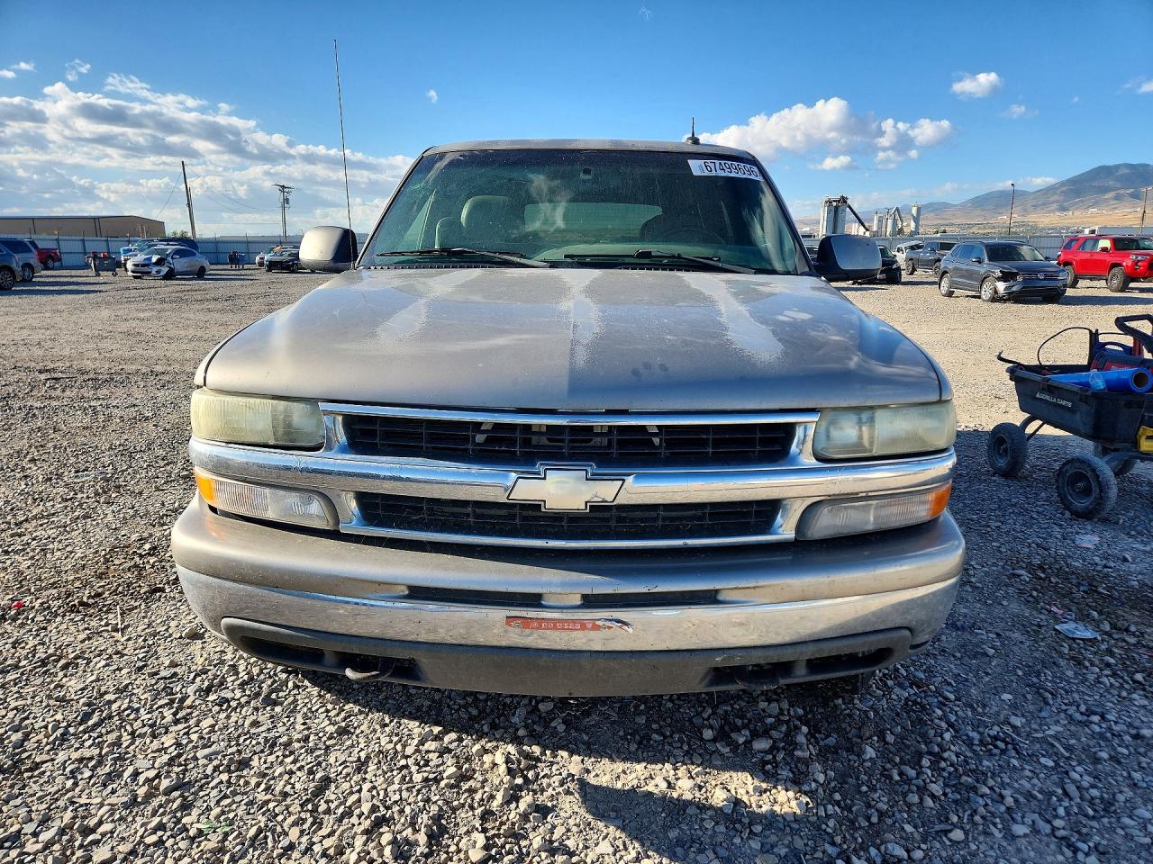 2002 Chevrolet Tahoe K1500 Gold vin: 1GNEK13Z42J302251