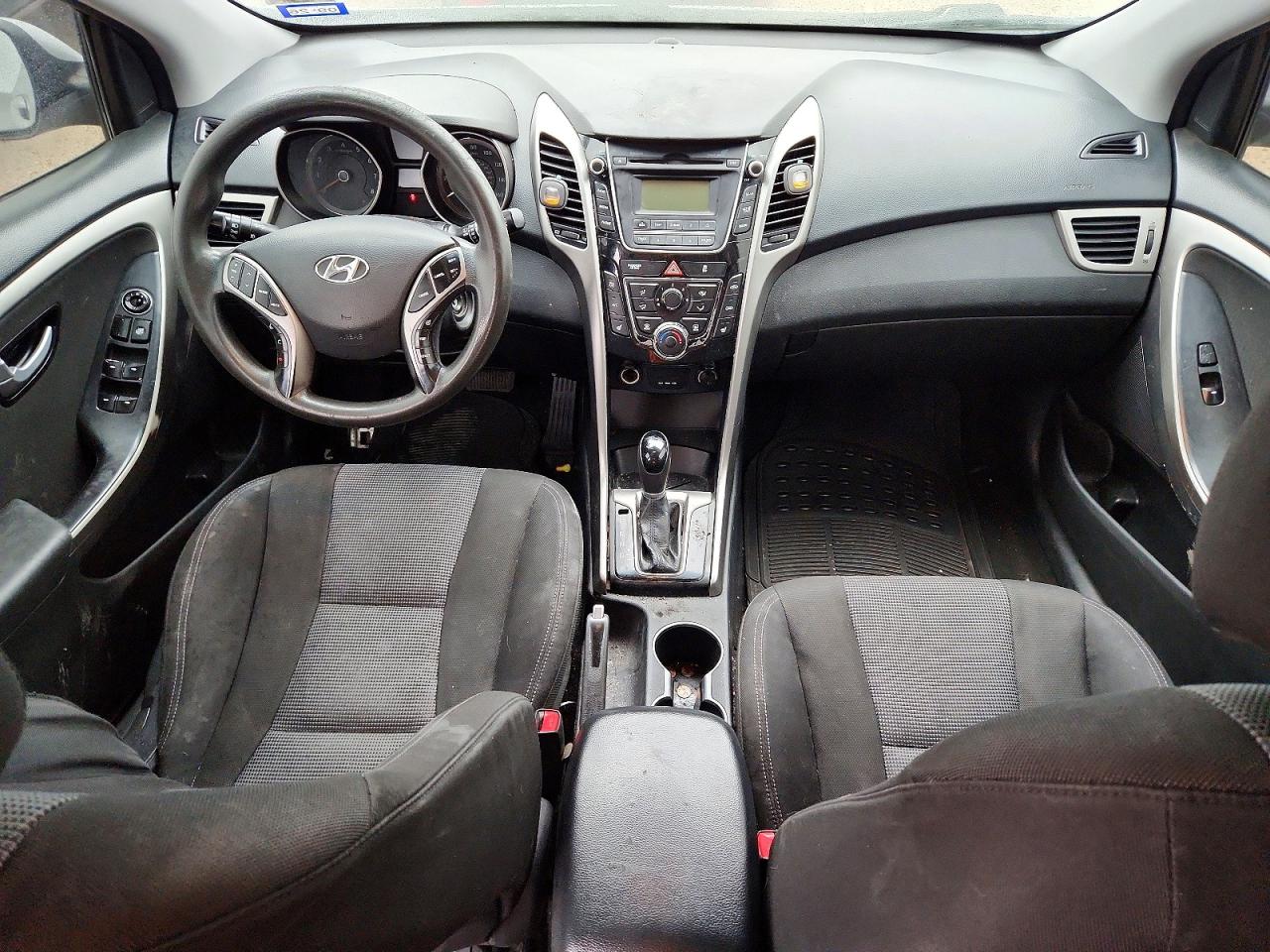 2013 Hyundai Elantra Gt Base Silver vin: KMHD35LE5DU101350
