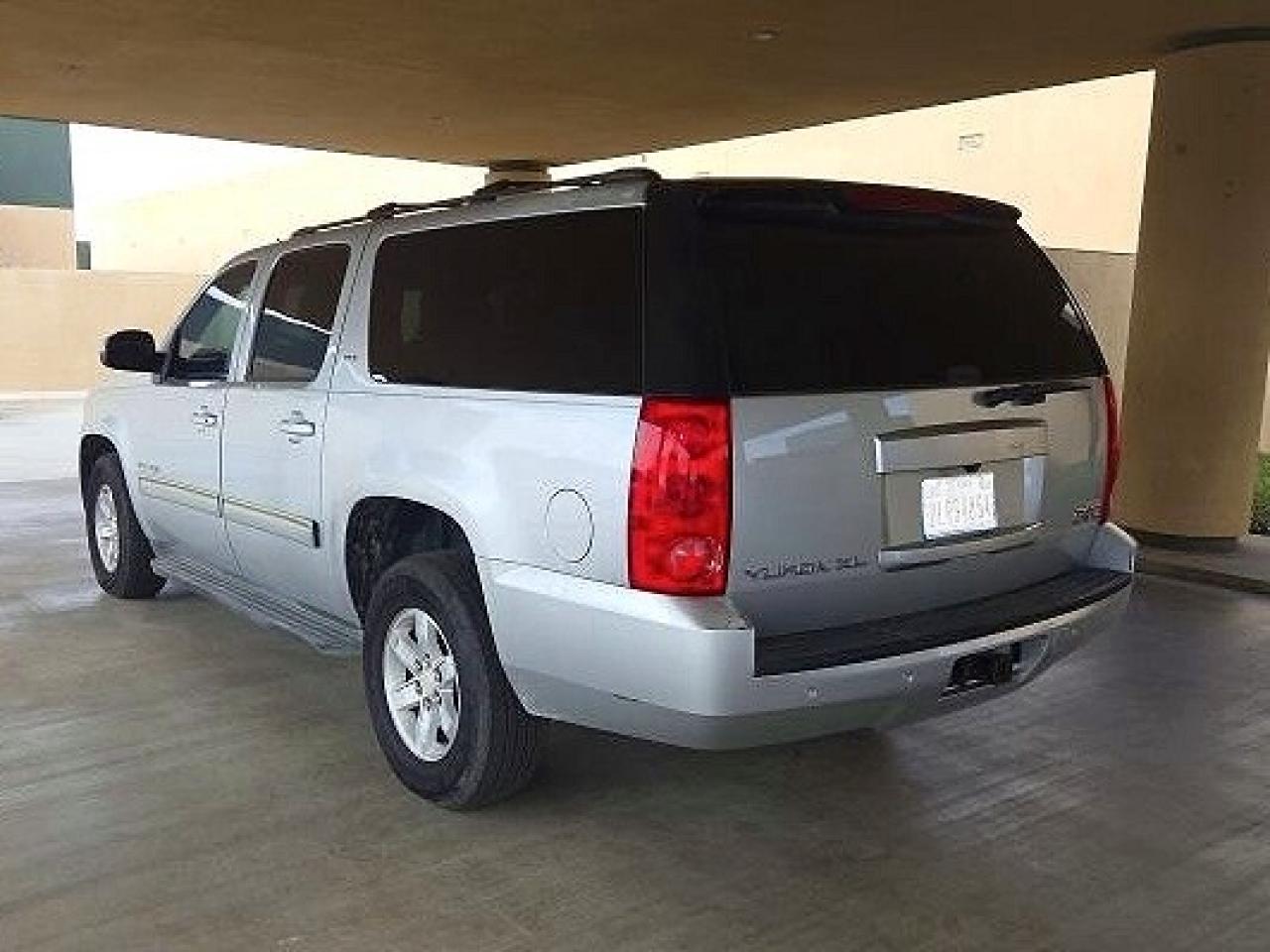 2013 Gmc Yukon Xl K1500 Slt Silver vin: 1GKS2KE73DR329463