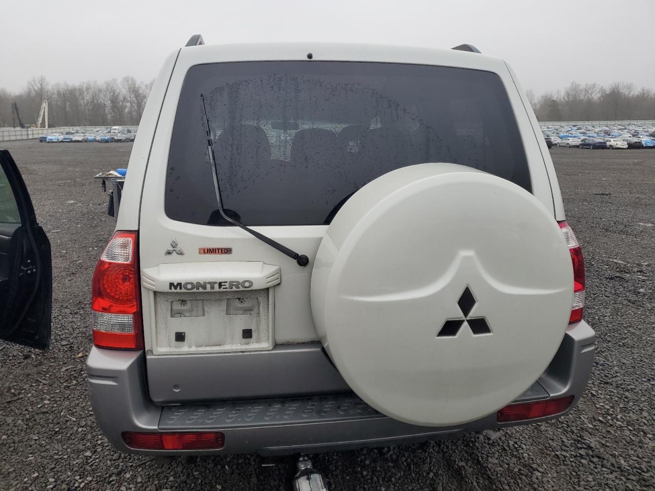 2006 Mitsubishi Montero Limited White vin: JA4MW51S56J003146
