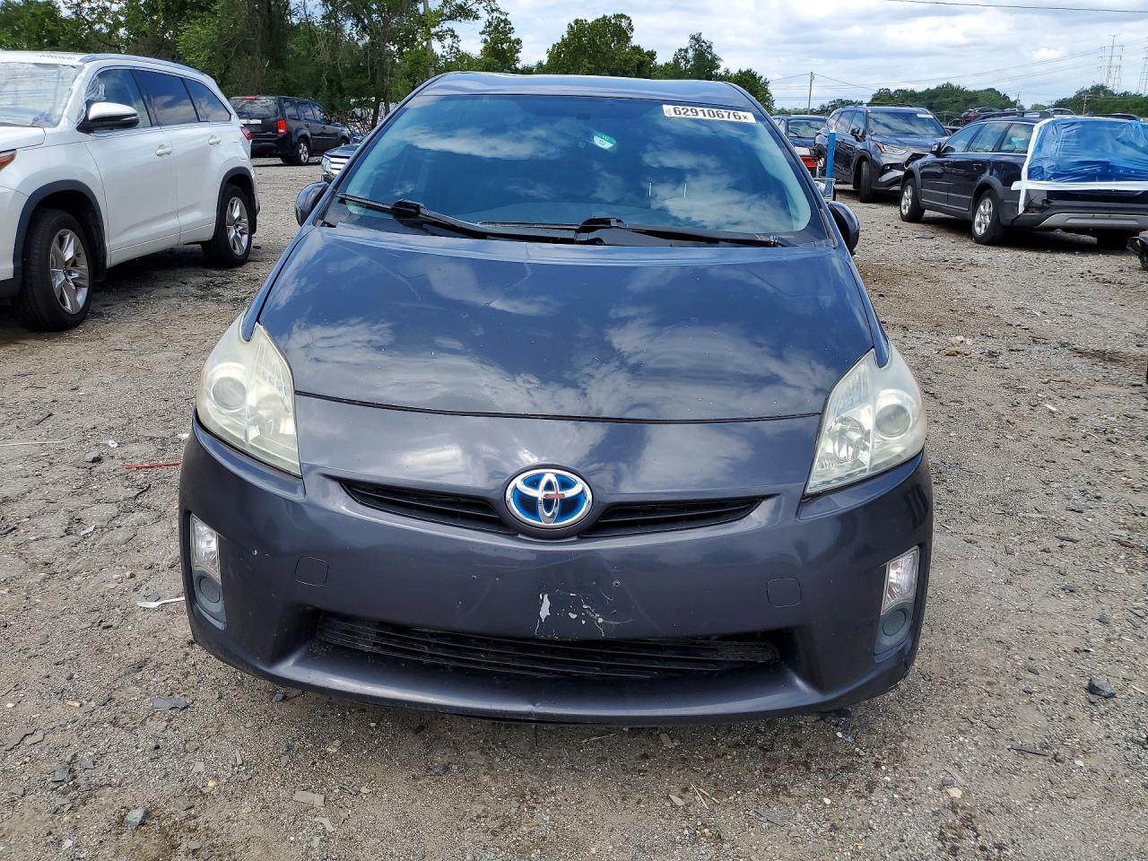 2011 Toyota Prius Two Серый vin: JTDKN3DU3B0267063
