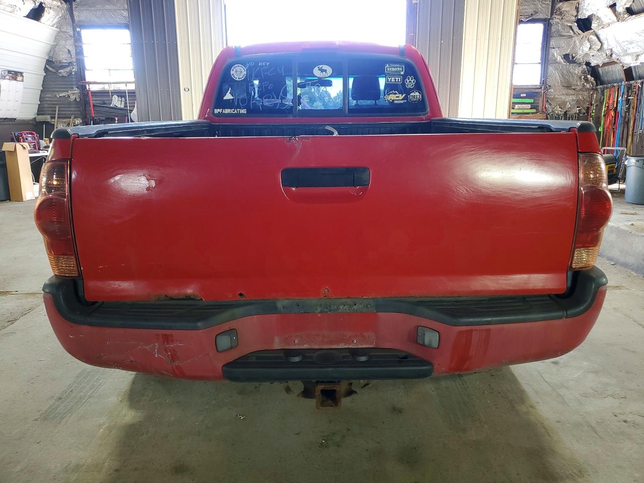 2005 Toyota Tacoma Access Cab Red vin: 5TEUU42N95Z112793