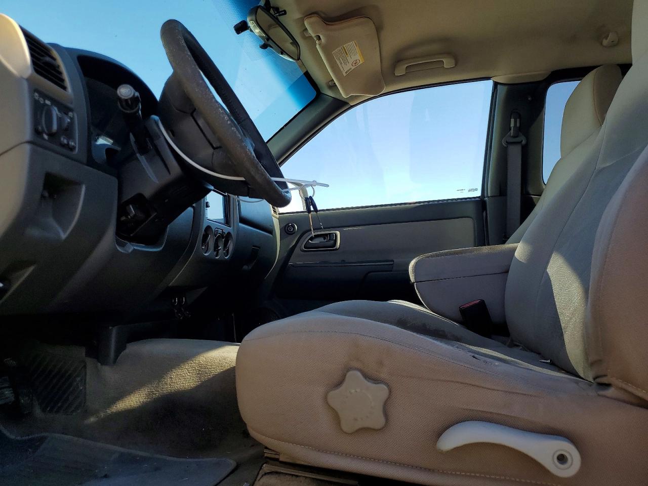 2005 Chevrolet Colorado White vin: 1GCDS196X58102990