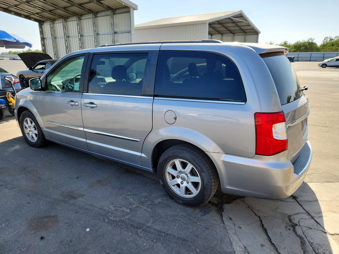 2013 Chrysler Town & Country Touring Серебряный vin: 2C4RC1BG3DR630072