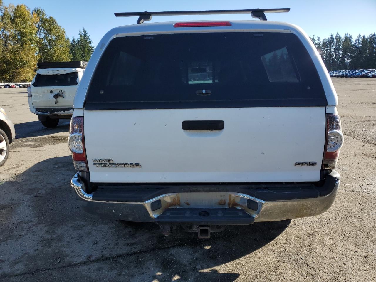 2011 Toyota Tacoma Prerunner Access Cab White vin: 5TFTU4GN1BX002456