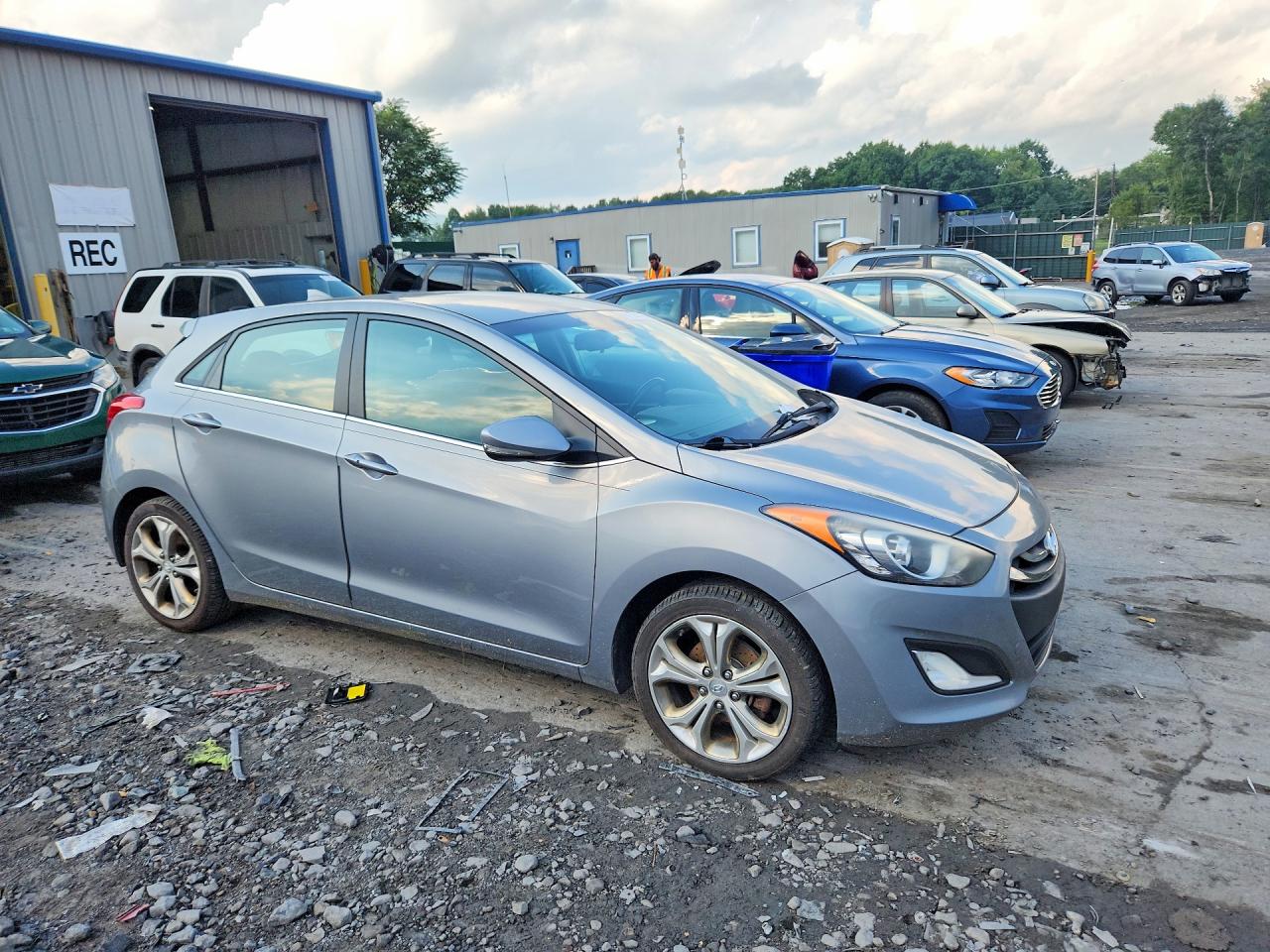 2014 Hyundai Elantra Gt Base Gray vin: KMHD35LH2EU219285