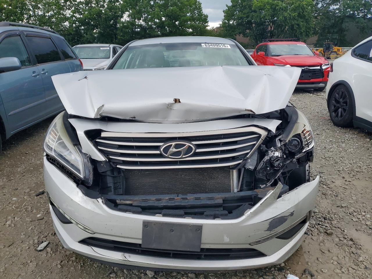 2015 Hyundai Sonata Se Серебряный vin: 5NPE24AF1FH074727