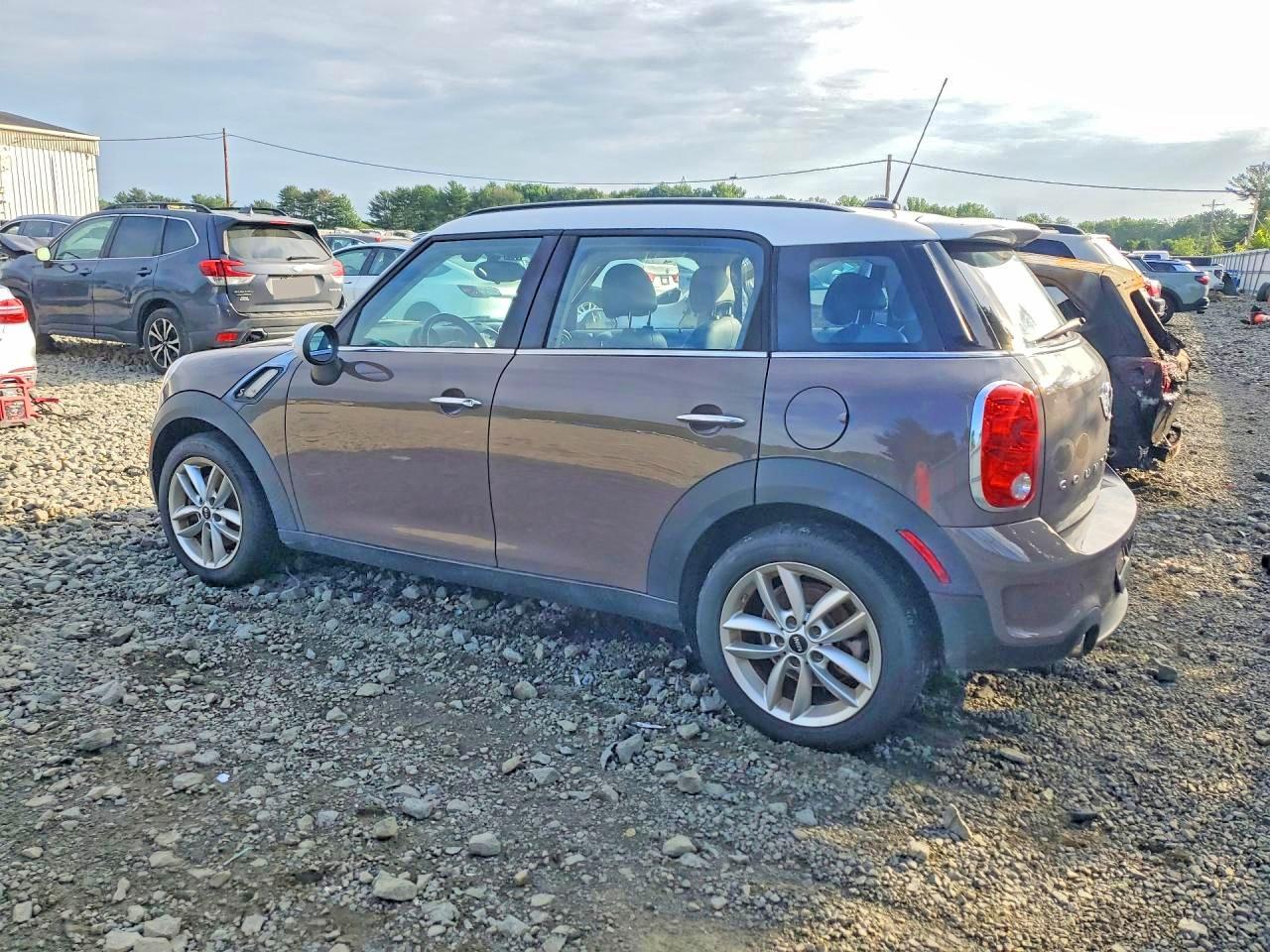 2014 Mini Cooper S Countryman Brown vin: WMWZC3C57EWP29671