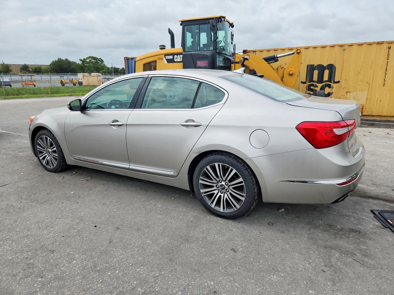 2014 Kia Cadenza Premium Золотой vin: KNALN4D74E5133798