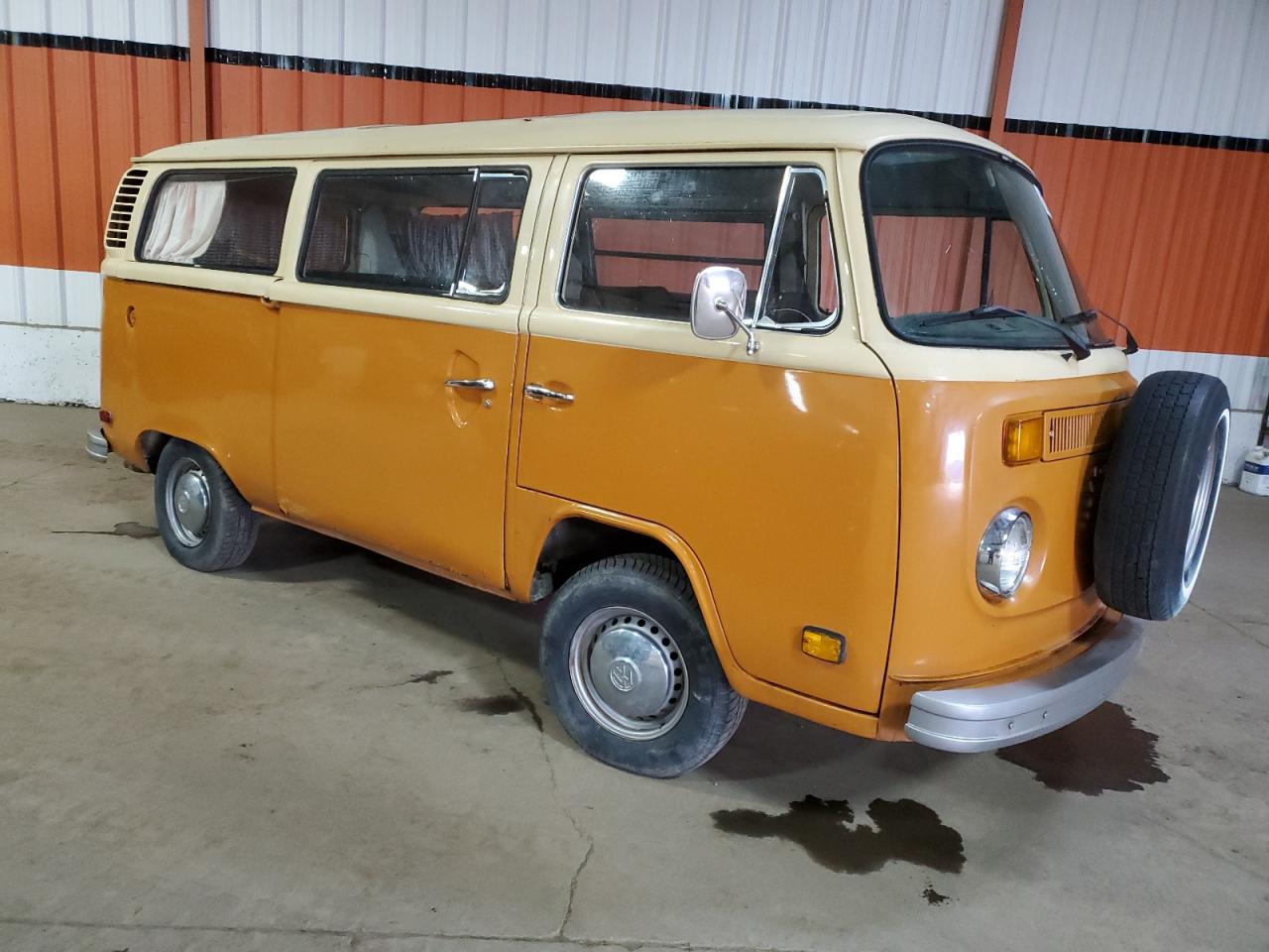 1978 Volkswagen Bus Orange vin: 22282058306