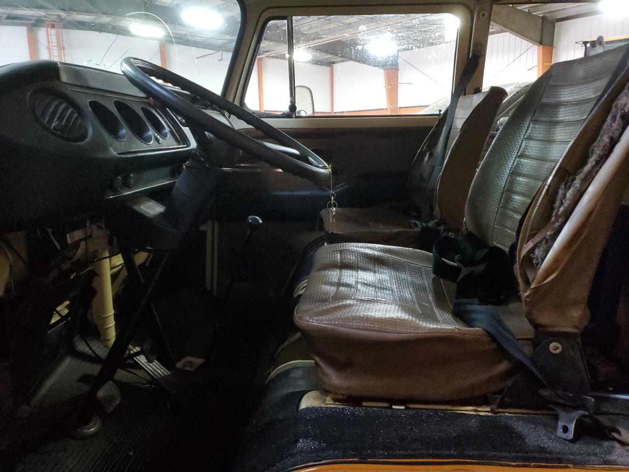 1978 Volkswagen Bus Orange vin: 22282058306