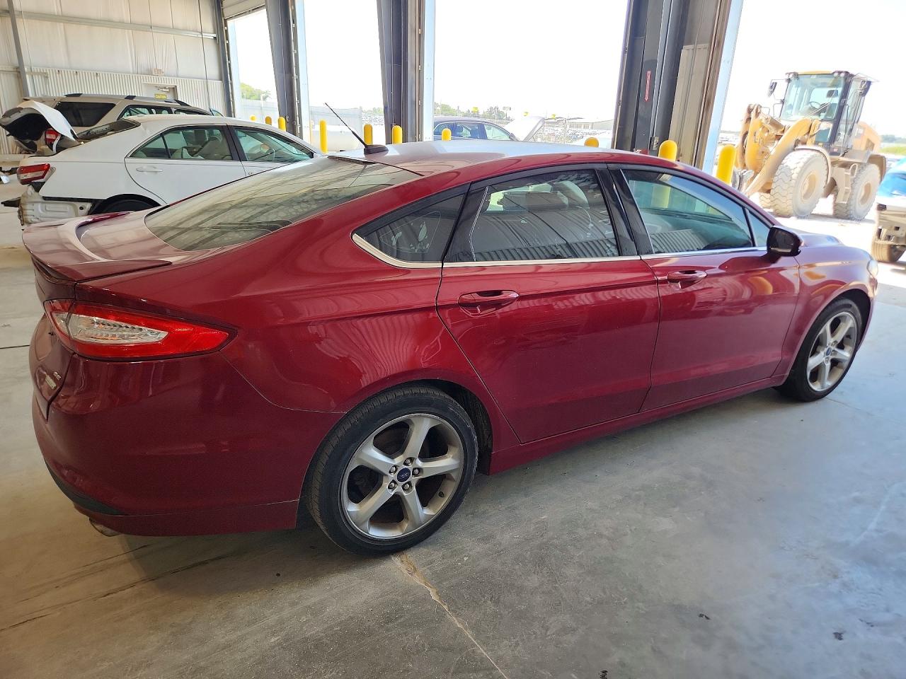 2015 Ford Fusion Se Красный vin: 3FA6P0HD8FR225455