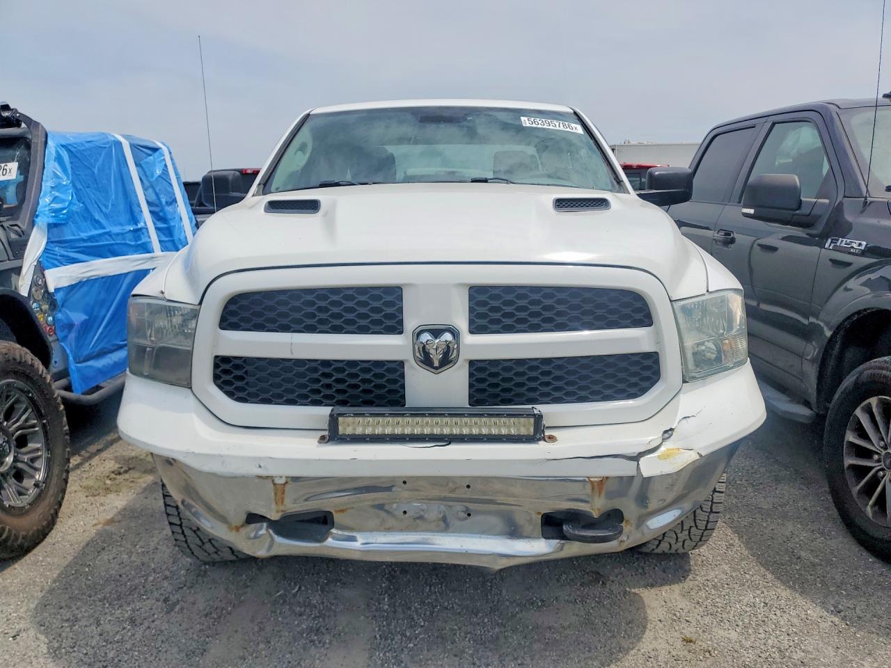 2014 Ram 1500 St Белый vin: 1C6RR7FT6ES468051