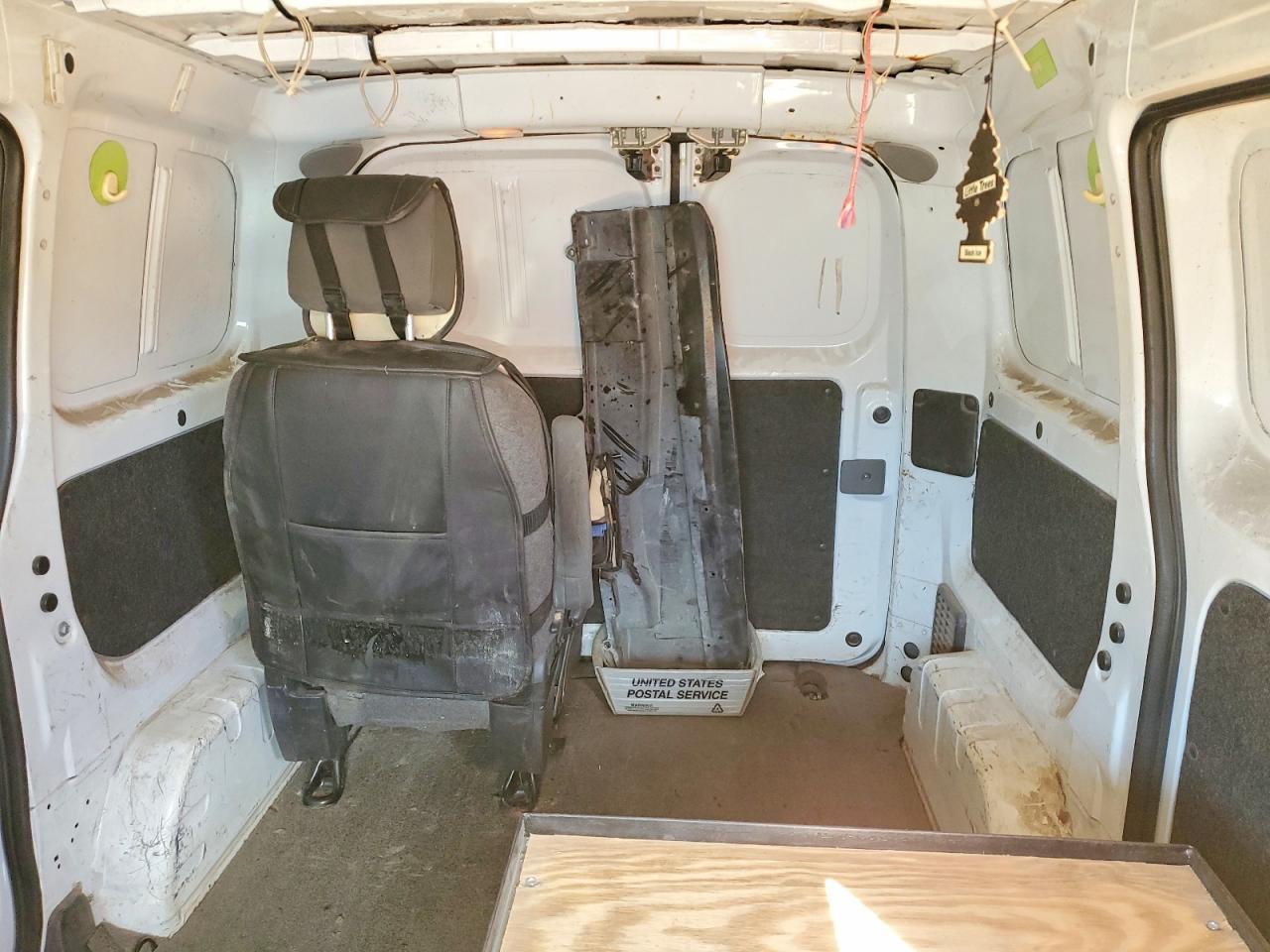 2014 Nissan Nv200 2.5s White vin: 3N6CM0KN7EK695343