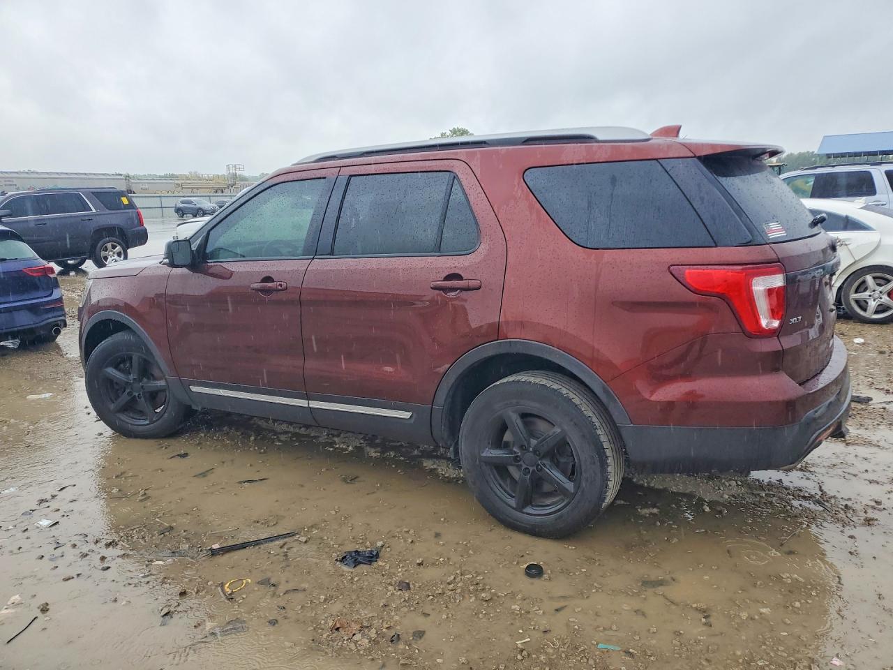 2016 Ford Explorer Xlt Maroon vin: 1FM5K8D84GGB35011
