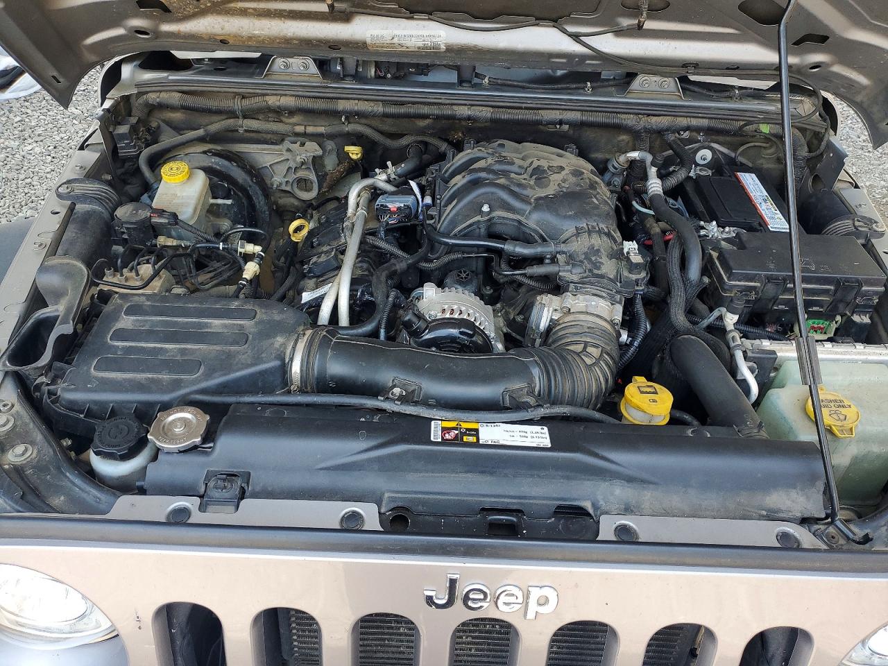 2018 Jeep Wrangler Unlimited Sport Silver vin: 1C4BJWKG7JL830610