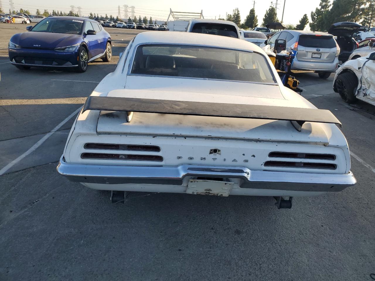 1969 Pontiac Firebird White vin: 223379L601606