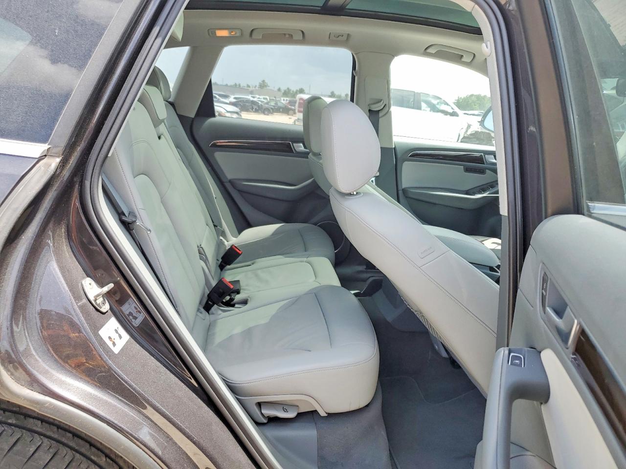 2014 Audi Q5 Premium Plus Gray vin: WA1LFAFP1EA076246