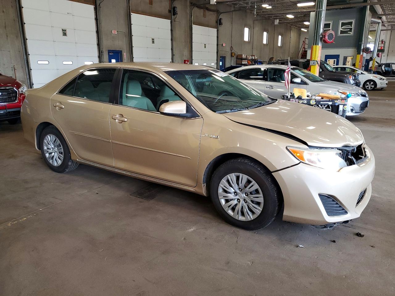 2012 Toyota Camry Hybrid Le Gold vin: 4T1BD1FK5CU008289