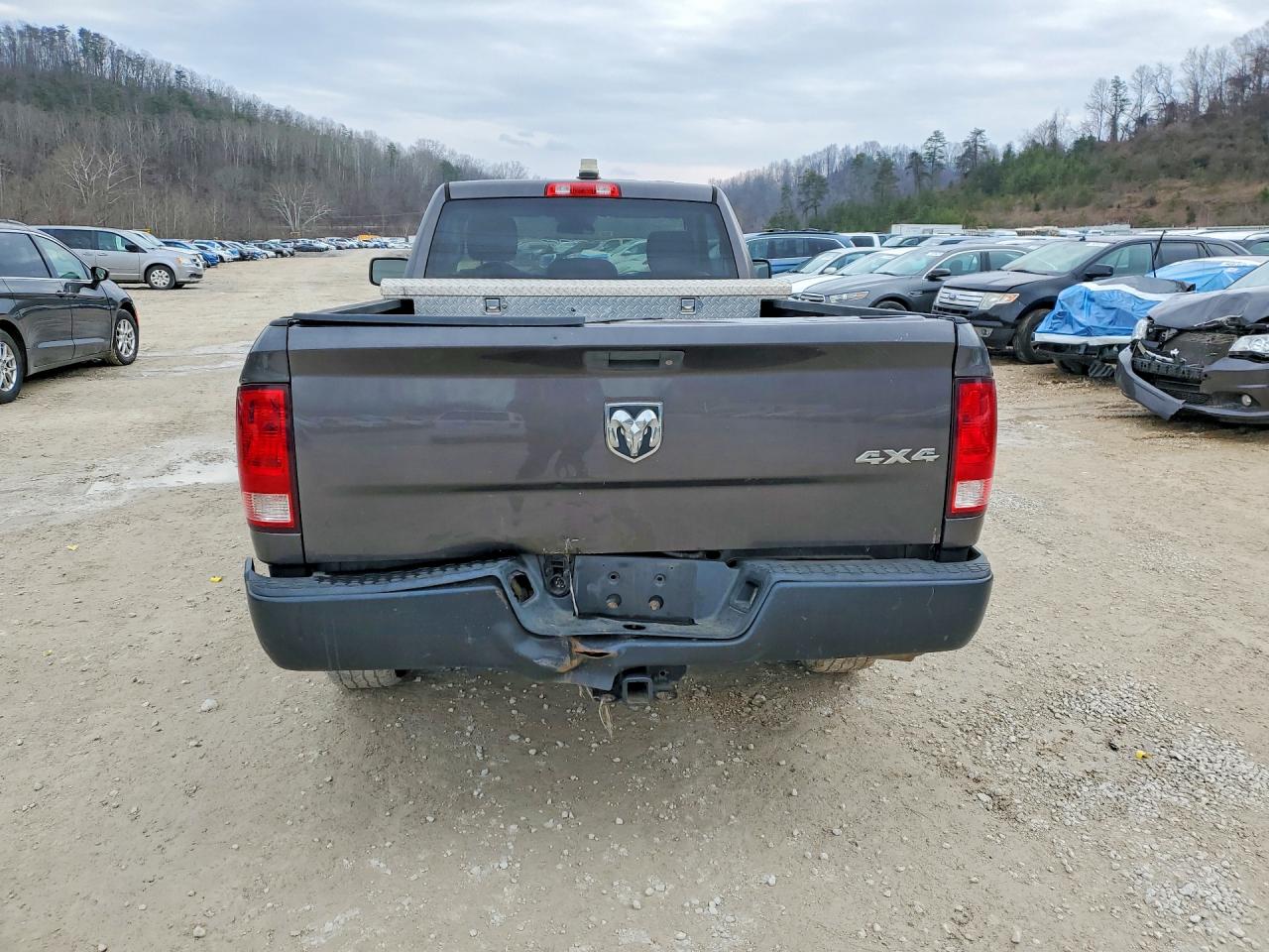 2015 Ram 1500 St Gray vin: 3C6JR7DT3FG675909