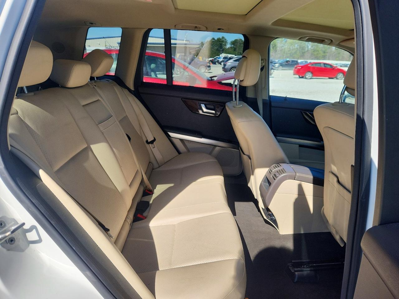 2015 Mercedes-benz Glk 350 4matic White vin: WDCGG8JB0FG352773