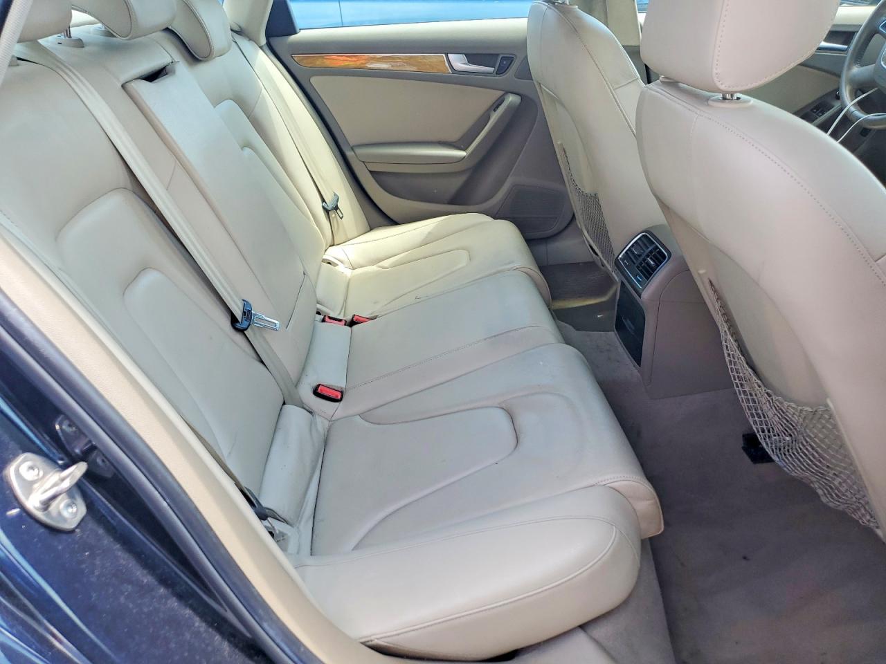 2010 Audi A4 Premium Plus Синий vin: WAUFFAFL8AN014360