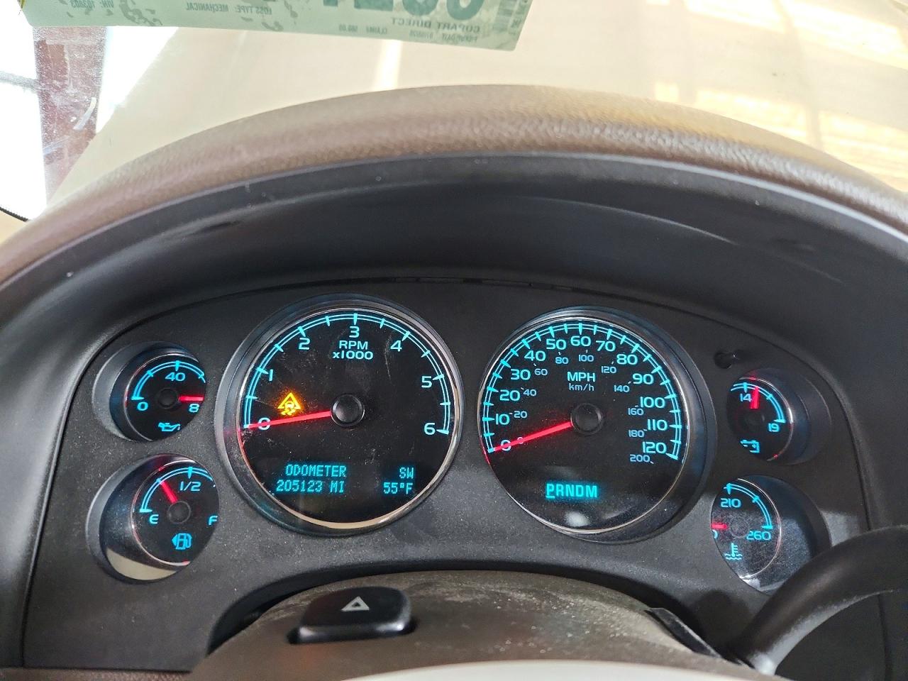 2011 Chevrolet Avalanche Ltz White vin: 3GNMCGE03BG103803