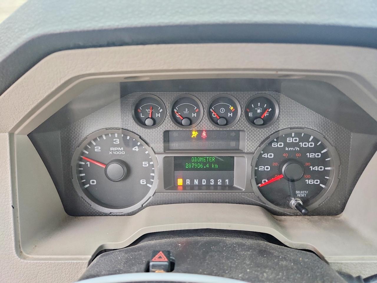 2009 Ford F250 Super Duty Белый vin: 1FTSX21599EA52348