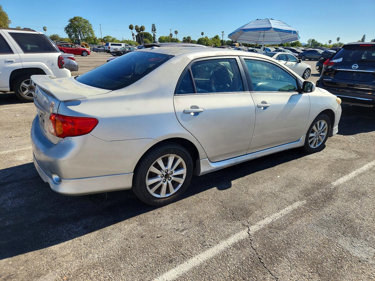 2010 Toyota Corolla S Silver vin: 1NXBU4EE8AZ239228
