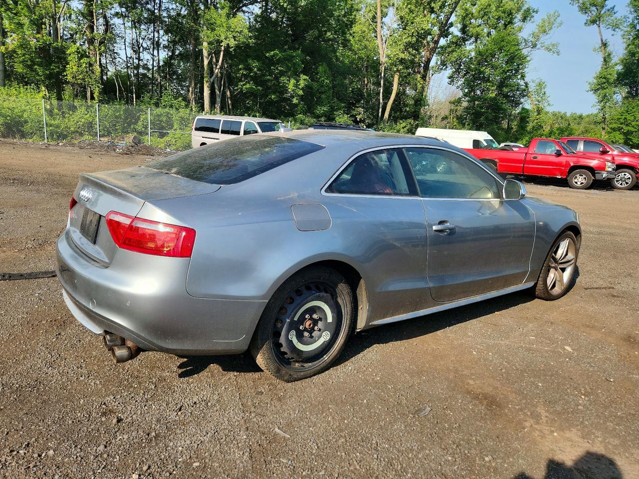 2009 Audi S5 Quattro Gray vin: WAURV78T69A028003