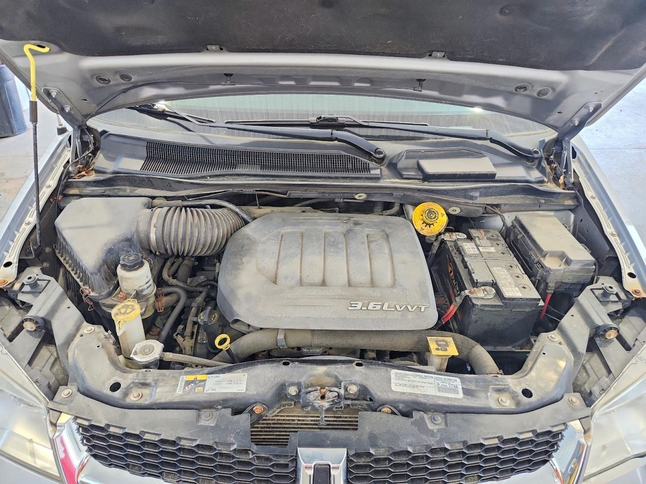 2015 Dodge Grand Caravan Se Серебряный vin: 2C4RDGBG6FR549991