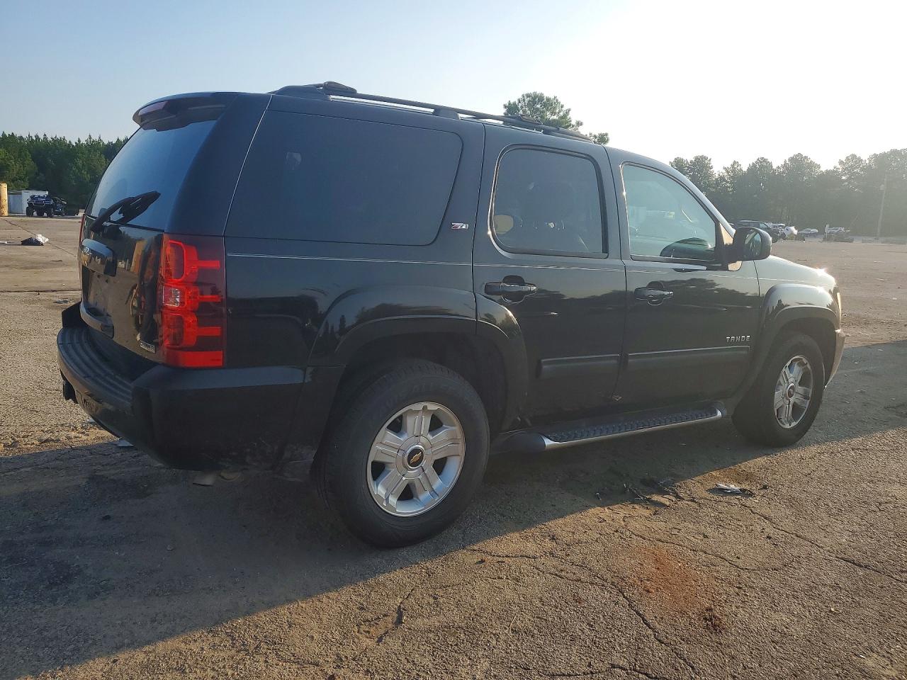 2010 Chevrolet Tahoe C1500 Lt Black vin: 1GNUCBE0XAR191346
