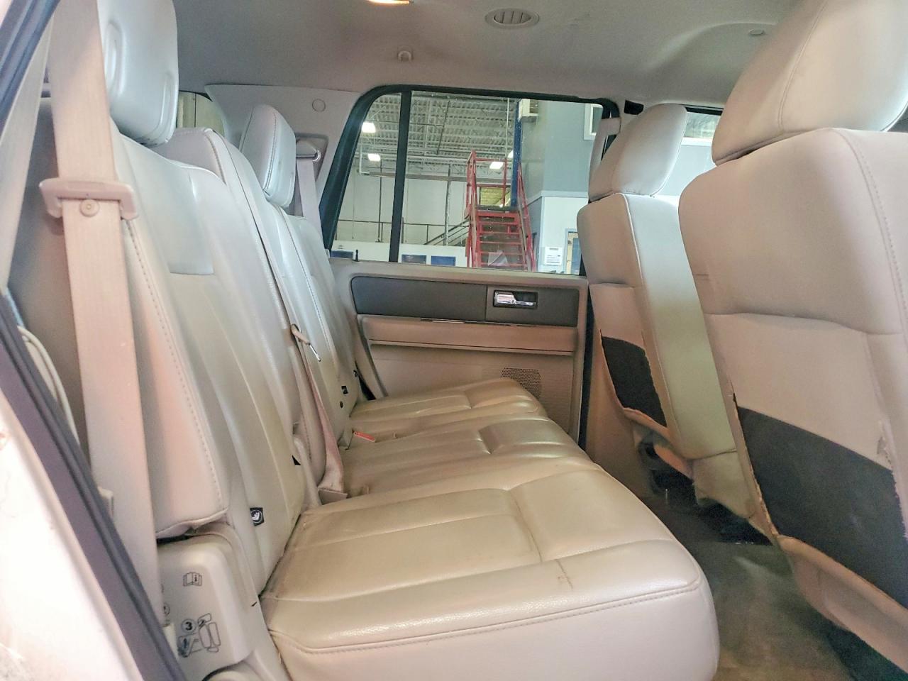 2009 Ford Expedition Xlt White vin: 1FMFU16529EA71087