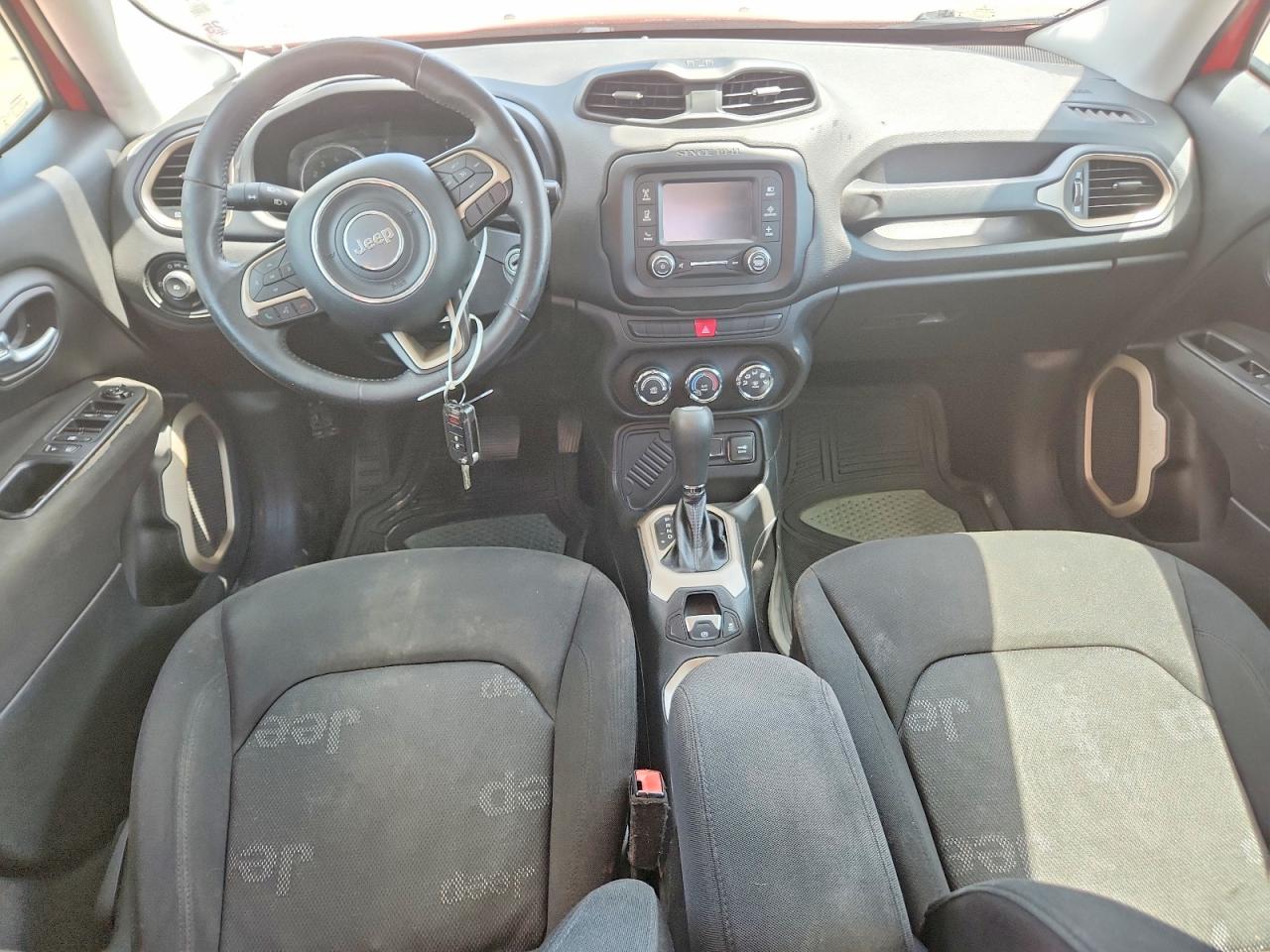 2015 Jeep Renegade Latitude Red vin: ZACCJABTXFPB27932