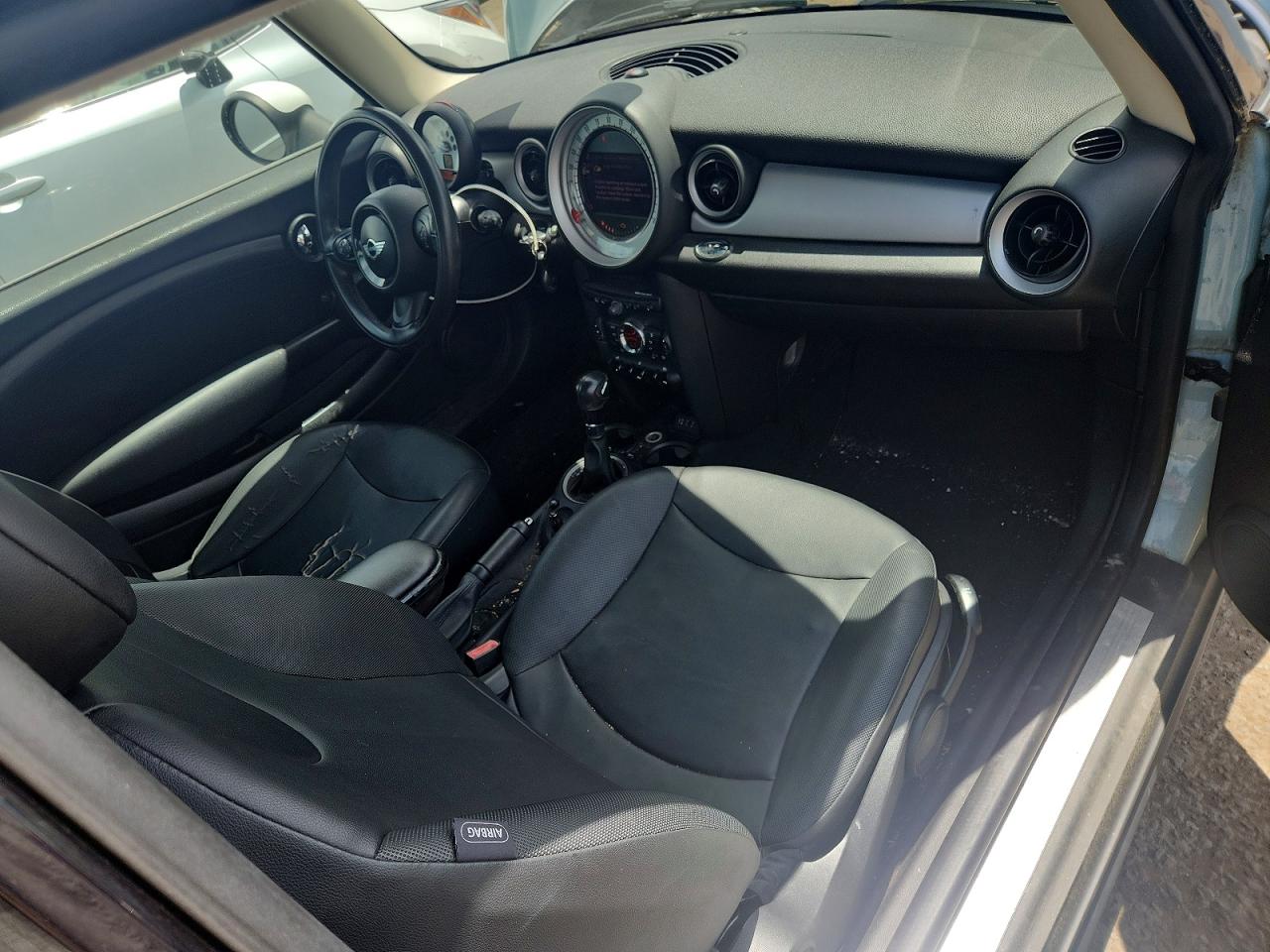 2013 Mini Cooper Turquoise vin: WMWSU3C54DT684154